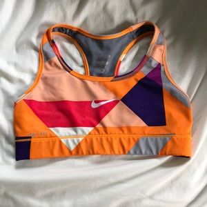 Sports bra
